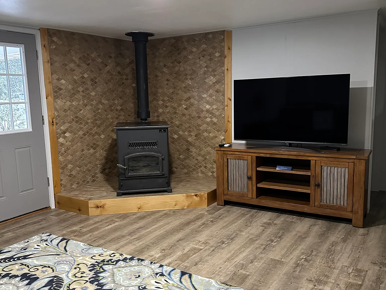 3 bed, 1500 sqft, $3,200 — Photo 3