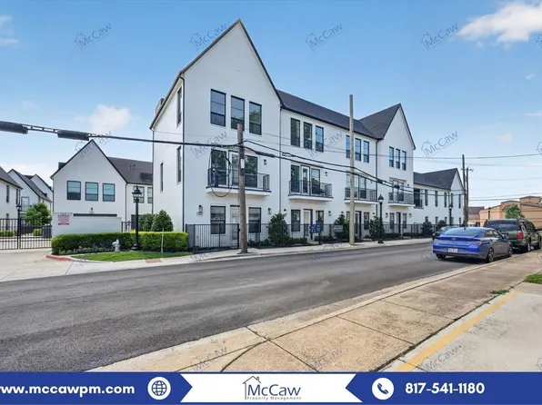 131 Thornton St, Arlington, TX 76013
