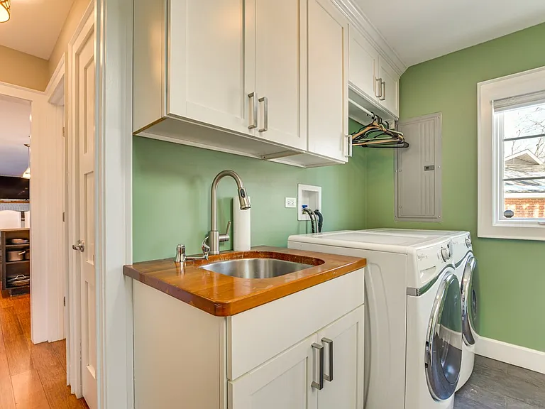 Laundry Room Cabinet