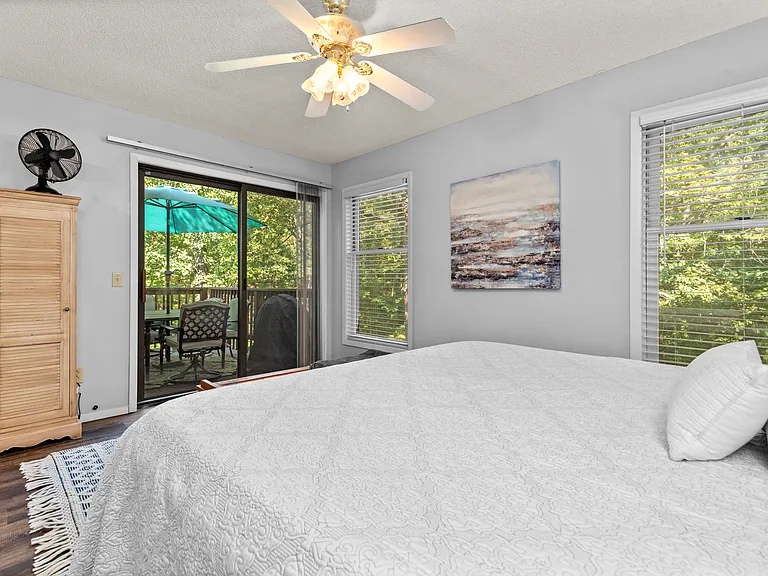 10 Victoria Ln — Photo 15