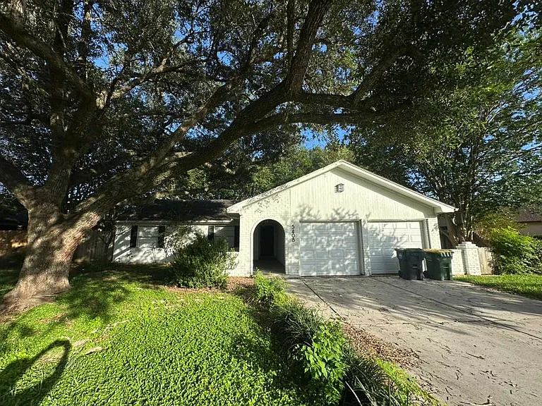 5408 Cunningham Dr — Photo 1