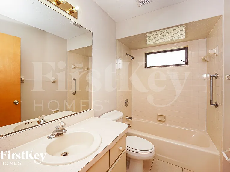 116 Palmetto Dr — Photo 16