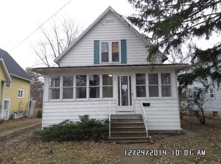 726 N 11th St, Dekalb, IL 60115