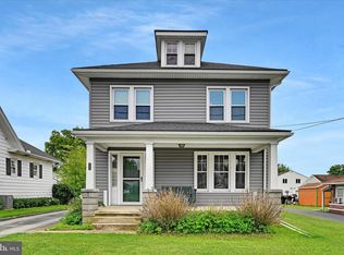 464 W Market St, Hallam, PA 17406