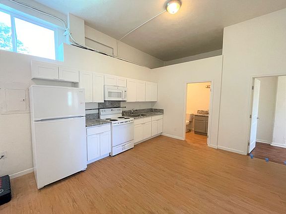 2nd image of 825 & 829 Lehua Ave #4