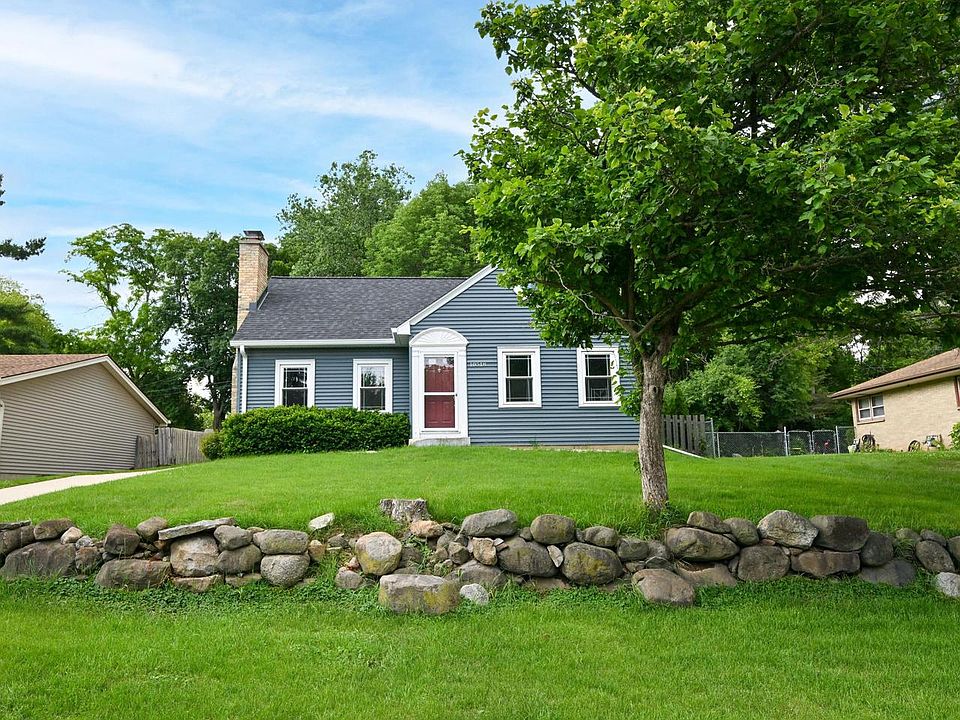1st image of 10518 W Spring Green ROAD