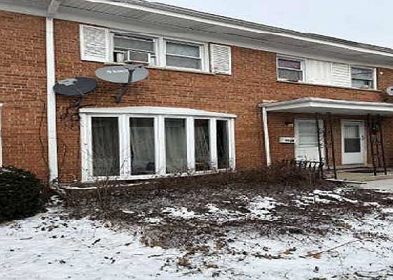 2nd image of 8815 Robin Dr APT E