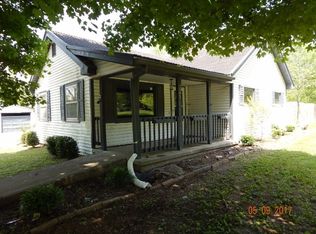 121 Yockey Rd, Mitchell, IN 47446