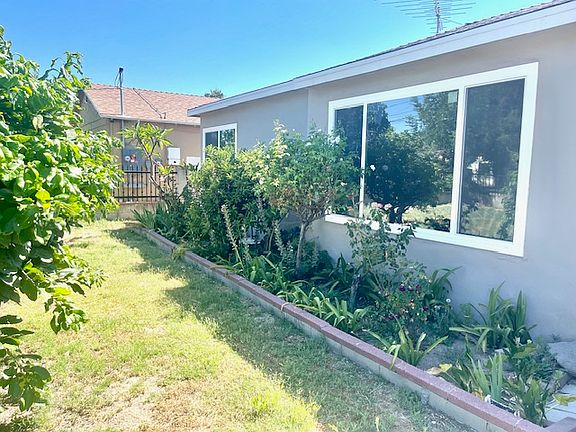 4th image of 7521 Amigo Ave