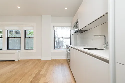 123 Highland Avenue Photo 1