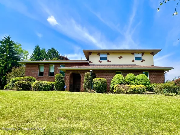 185 Cypress St, Throop, PA 18512