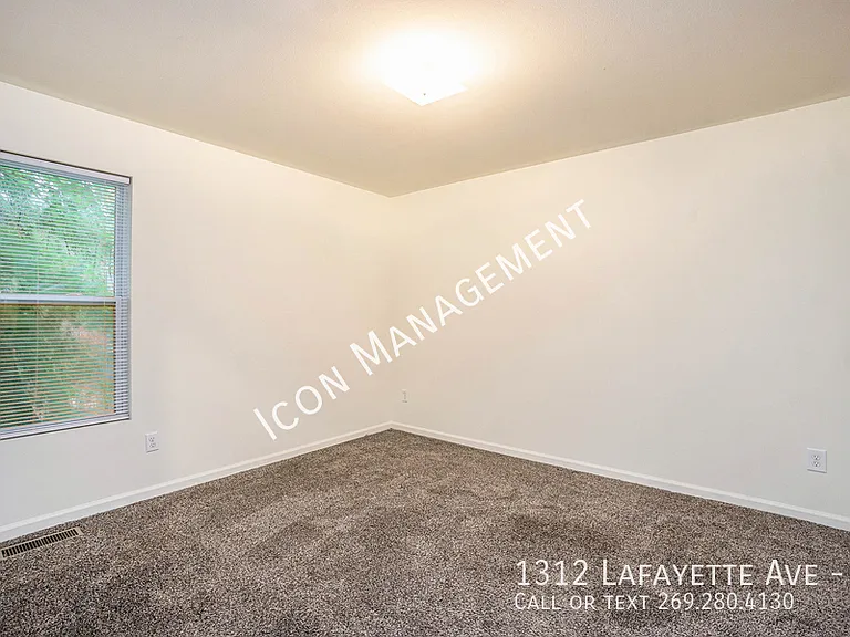 1312 Lafayette Ave #B — Photo 15