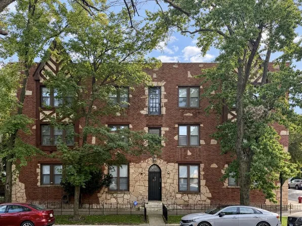 1955 W School St, Chicago, IL