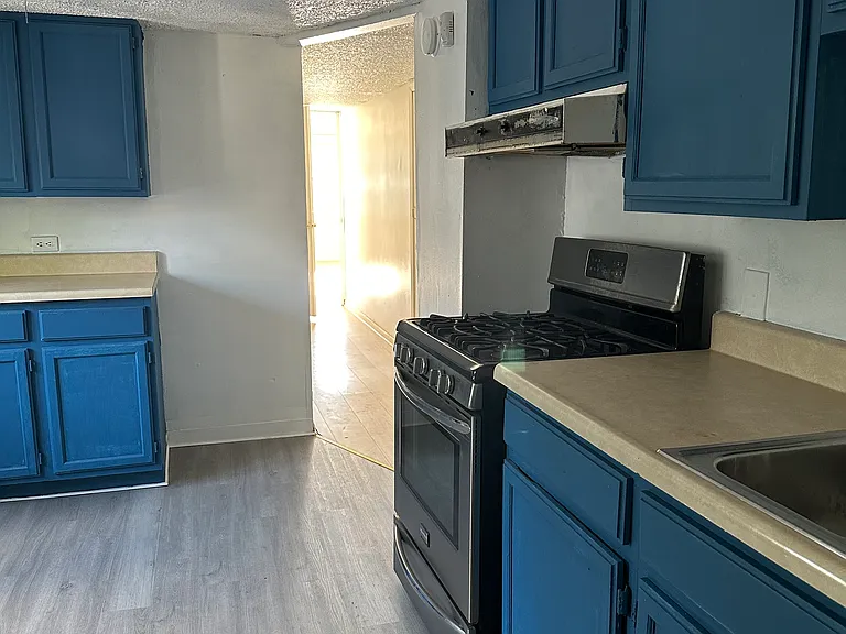 17 Persia St #2 — Photo 3