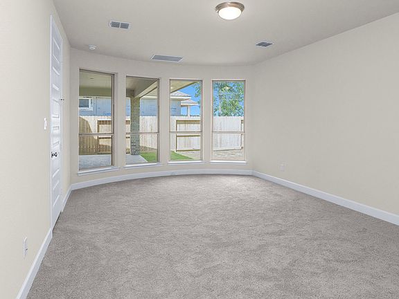 4th image of 11930 Greenwood Dr