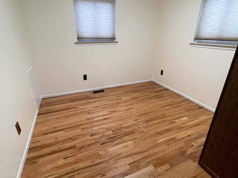 6585 Fenton St — Photo 7