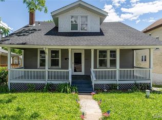 863 Washington Ave, Alton, IL 62002