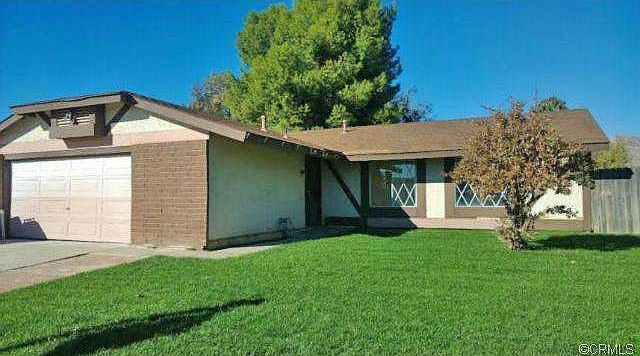 1st image of 25244 Fir Ave