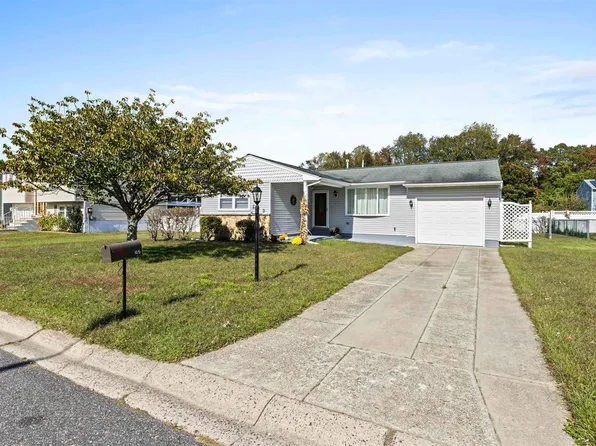 105 Pontaxit Ave, Cape May, NJ 08204