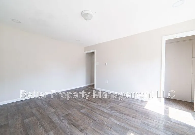 414-416 W Park Ave #4 — Photo 4