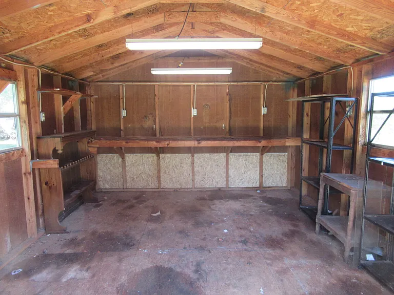 1330 Davis Rd — Photo 29