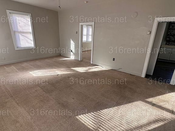 3rd image of 1120 W Dayton Ave