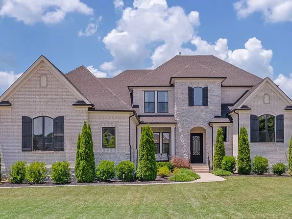 4512 Marymont Springs Blvd, Murfreesboro, TN 37128