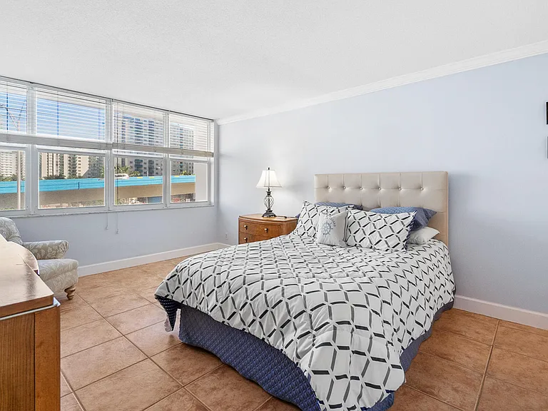 1801 S Ocean Dr #332 — Photo 21