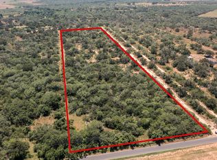 3 Bruce Rd, Poteet, TX 78065