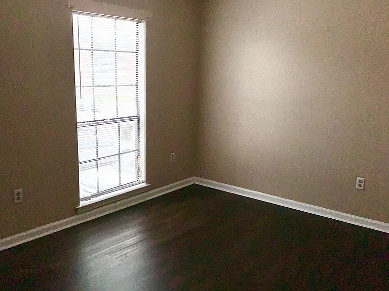 15874 S Sanderland Ave #D — Photo 3