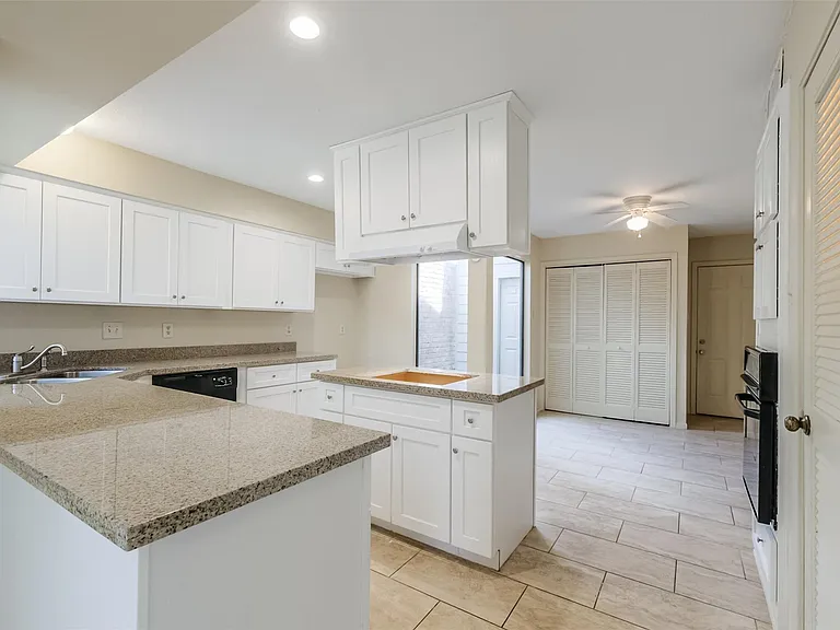 514 Shady Dale Dr — Photo 12