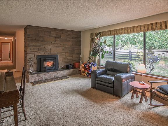 3rd image of 21141 Bucoda Hwy SE