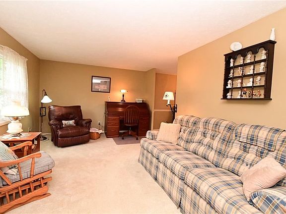 5th image of 6008 Mills Creek Ln