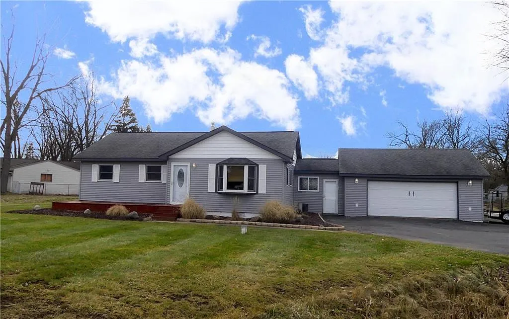 4420 Sheldon Ln photo 1
