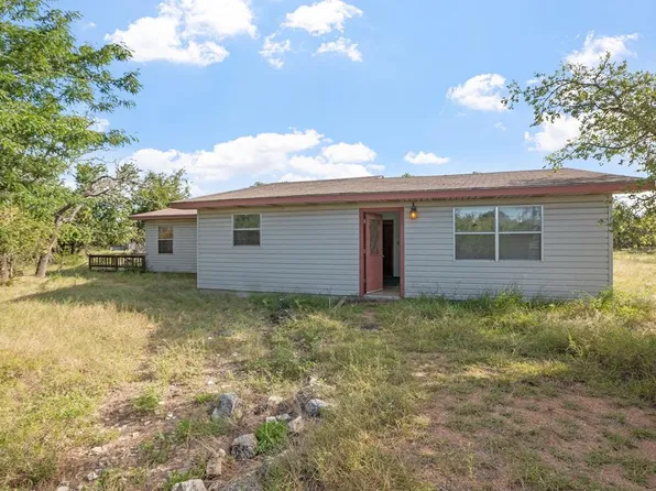 1387 Cherry Mountain Loop, Fredericksburg, TX 78624