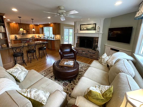 4th image of 40 Riverview Lane