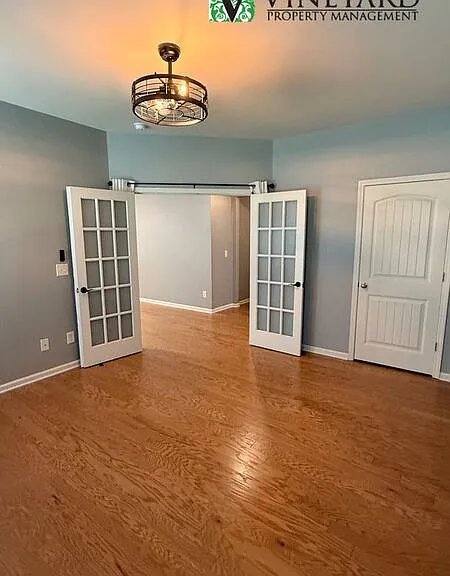303 Cherokee Reserve Ct — Photo 18