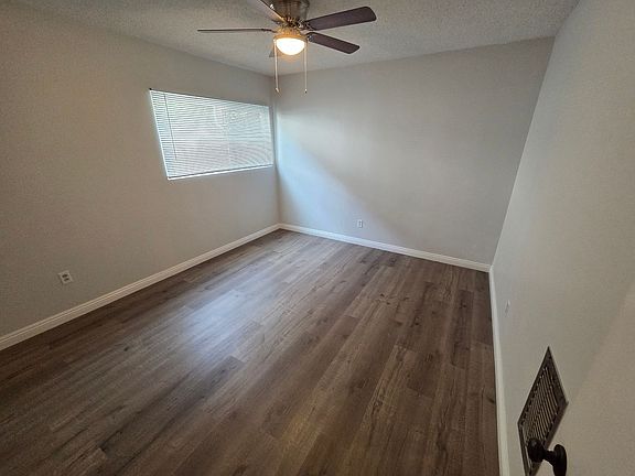 5th image of 634 Marion Pl APT 4
