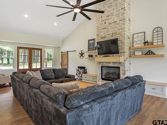5th image of 440 County Road 3440