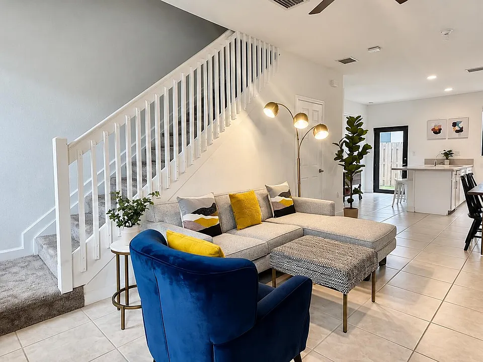 520 SW 19th Way