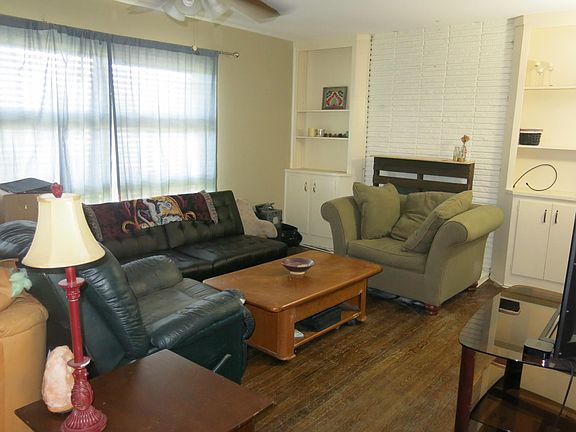 5th image of 26 Fernwood St