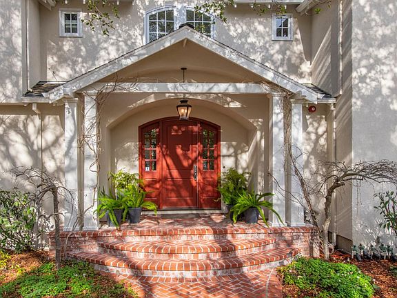 2nd image of 433 Encina Ave