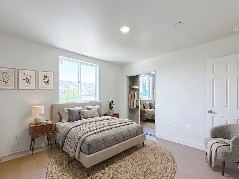 2026 Luxury 4 & 6 Bedroom Units — Photo 34