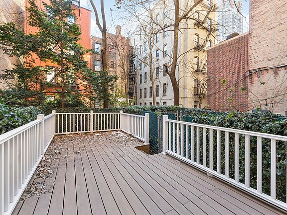 5th image of 212 E 77th St APT 1H