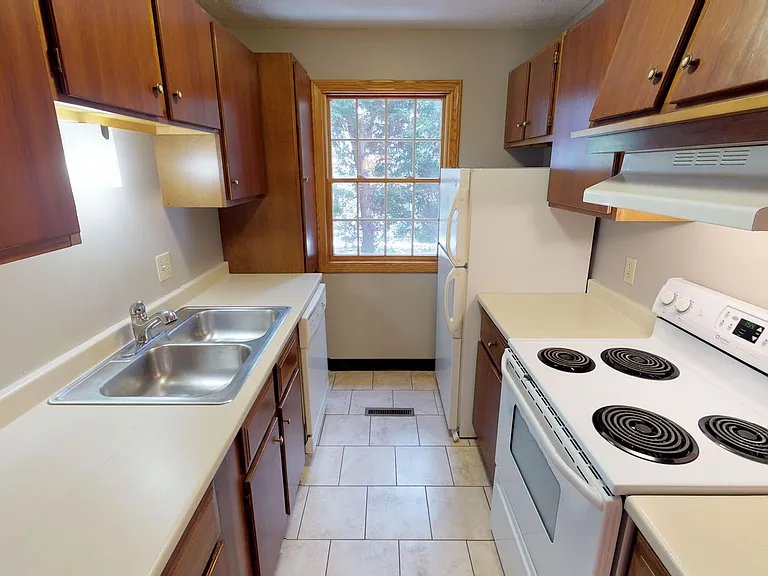 Millstream Apartments — Photo 20