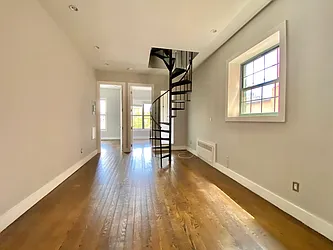 12 Underhill Avenue, #4L
