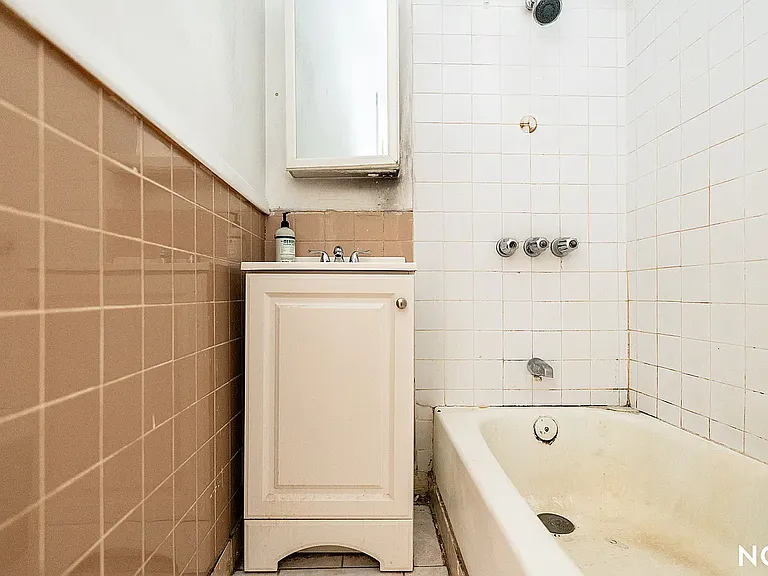 191 Graham Ave #2 — Photo 12