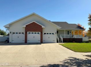 1800 9th St NE, Watertown, SD 57201