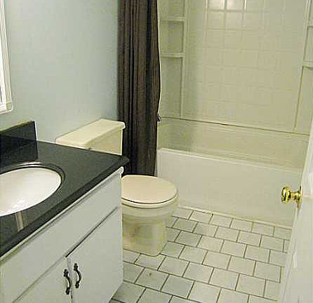 5th image of 26 Faye Dr