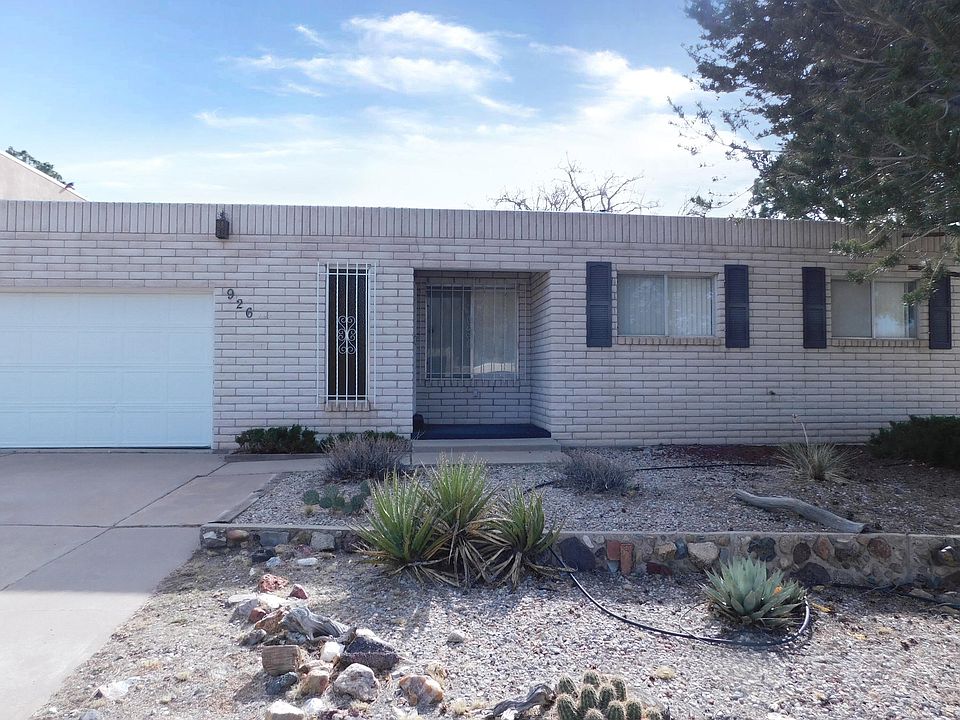 1st image of 926 Matador Dr SE